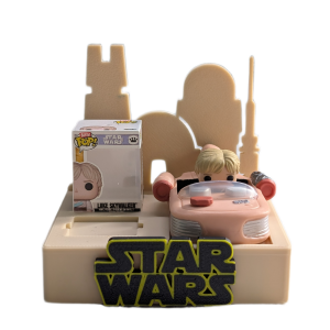 Alternative view of Luke Skywalker & Speeder